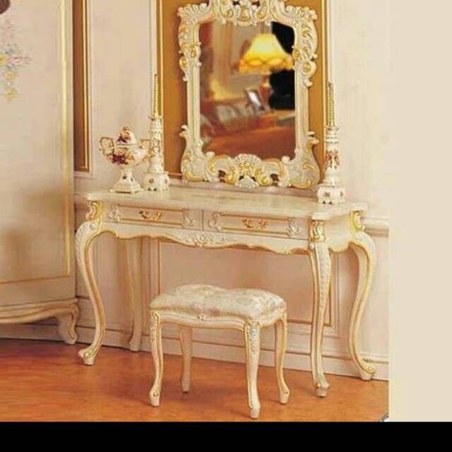 Meja rias ukir mewah jati Jepara