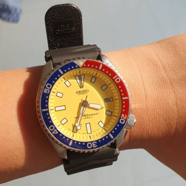 1991 Seiko Diver 7002 - 700A Yellow Dial Pepsi Bezel