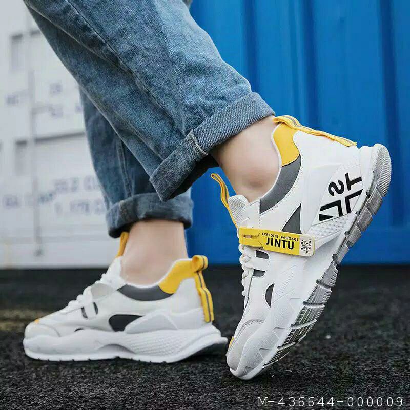 SEPATU SNEAKER PRIA JINTU KANVAS  VPUT-026Warna: Hitam, Putih kuningUkuran: 39, 40, 41, 42, 43