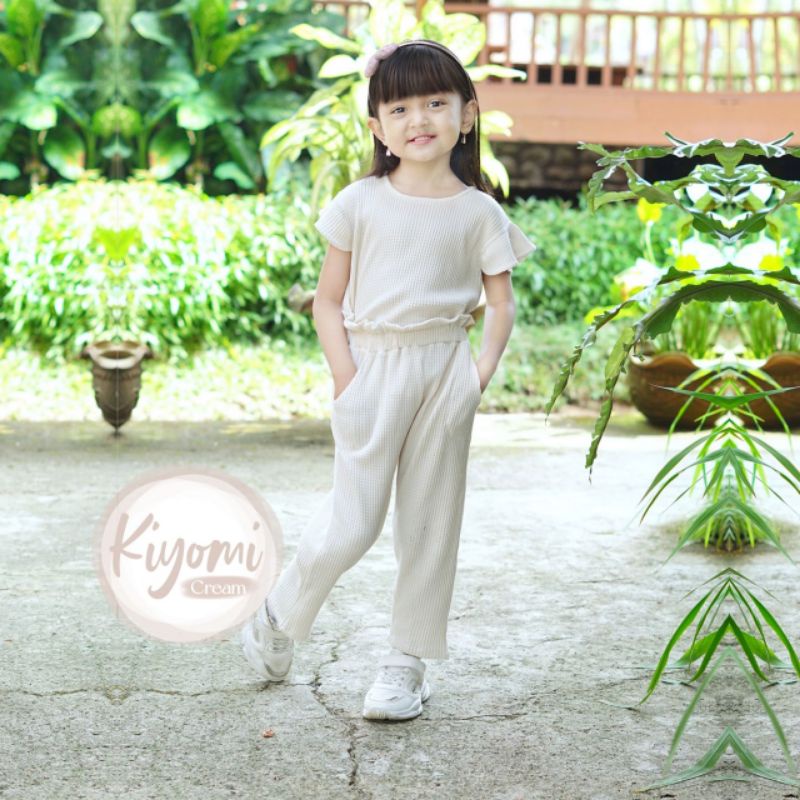 setelan anak perempuan | baju anak lucu | baju perempuan | kiyomi set | variant cream | kiyomi warna cream