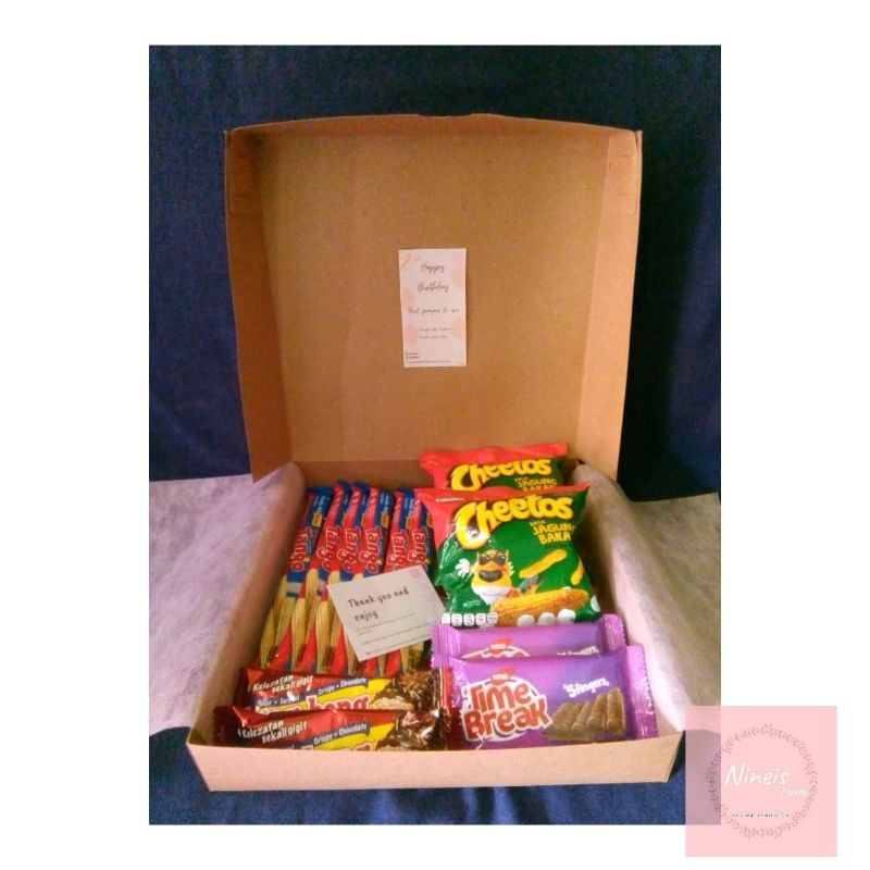 

Hampers Snack Box Paket B