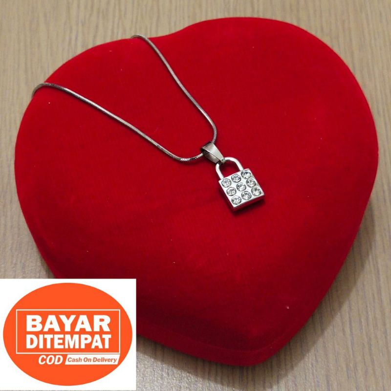 Kalung titanium bandul gembok/kalung liontin pria wanita