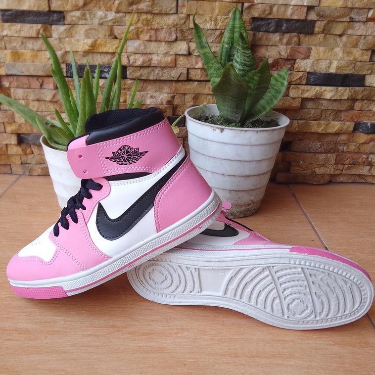 SEPATU BOOT CEWEK / SEPATU BOOT PINK / SEPATU CEWEK PINK / SEPATU BOOT FASHION