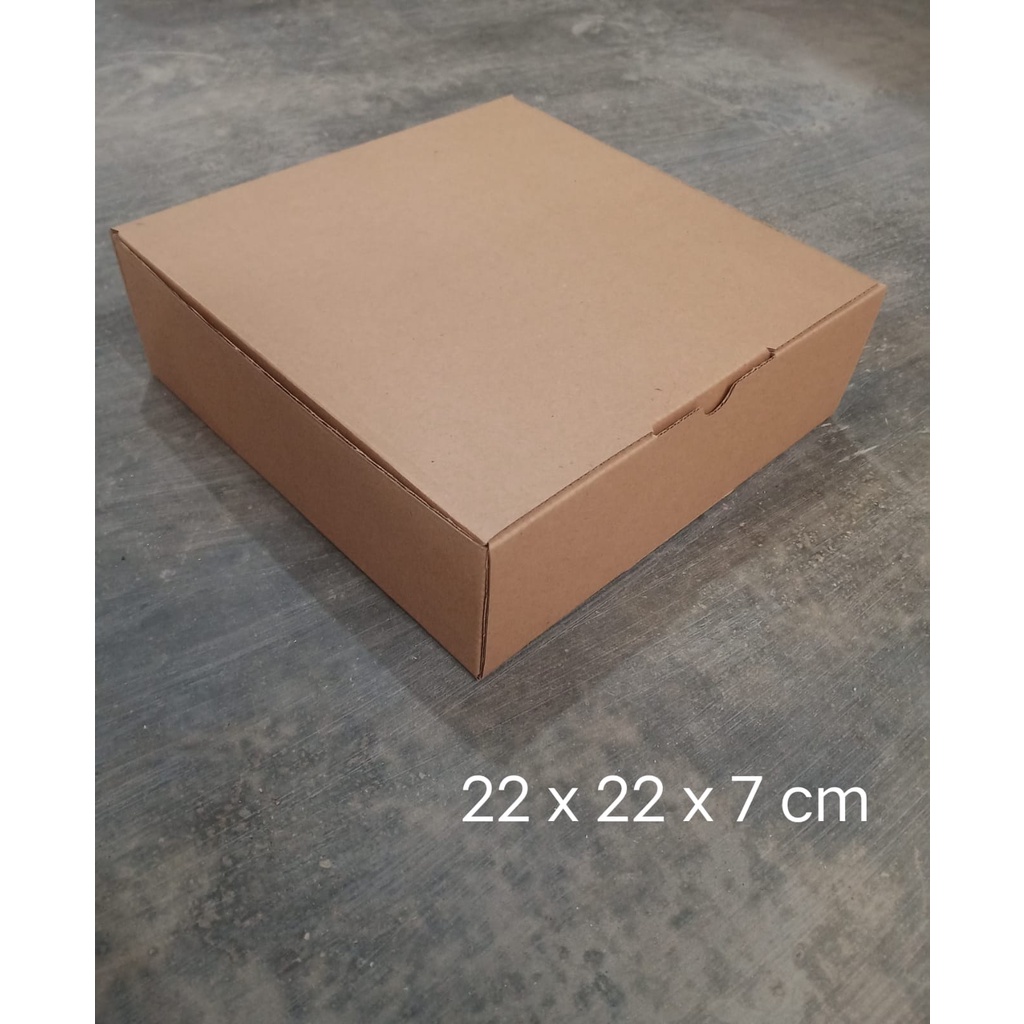 Kardus karton uk. 22 x 22 x 7 cm --Die Cut dan easy usage- kue / aksesories / dll-1