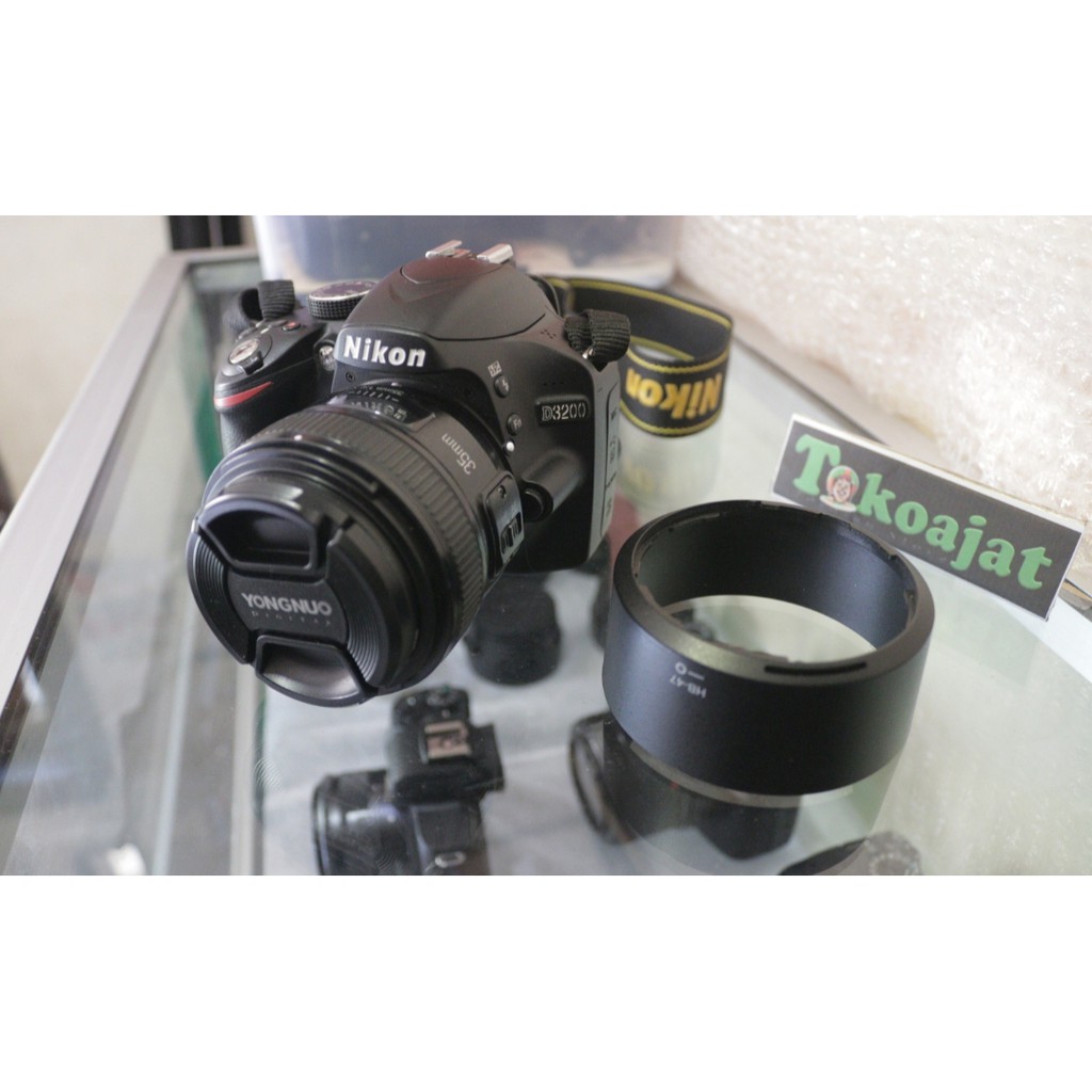 Nikon D3200 second