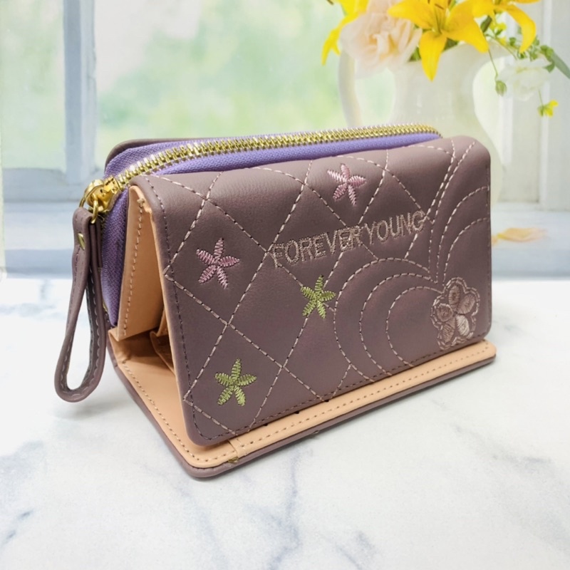 DOMPET WANITA BORDIR SEDANG IMPORT KOREAN STYLE UKURAN PANJANG SEDANG MODEL LIPAT 3 DENGAN RESLETING/ZIPPER