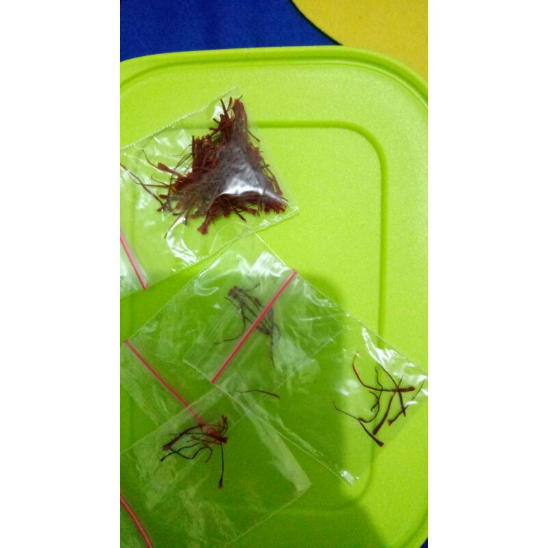

saffron kemasan akrilik 1gr