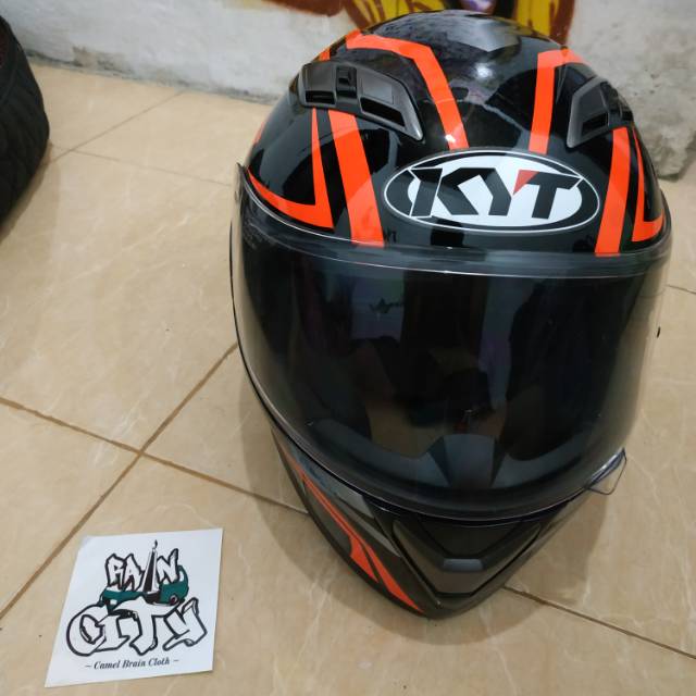 KYT VENDETTA 2 FALCON GSX EDITION