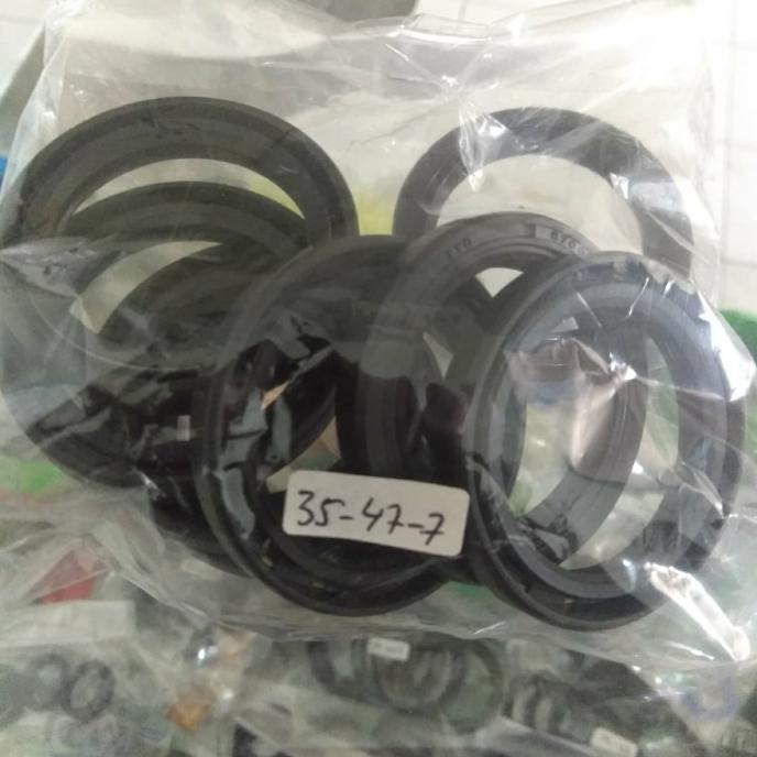 Oil seal TC 35 47 7 / Shaft seal 35*47*7 hikmahte22