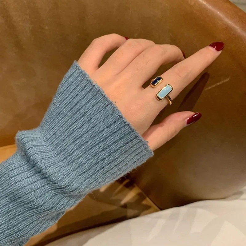 1pc Cincin Model Terbuka Adjustable Warna Emas Untuk Wanita