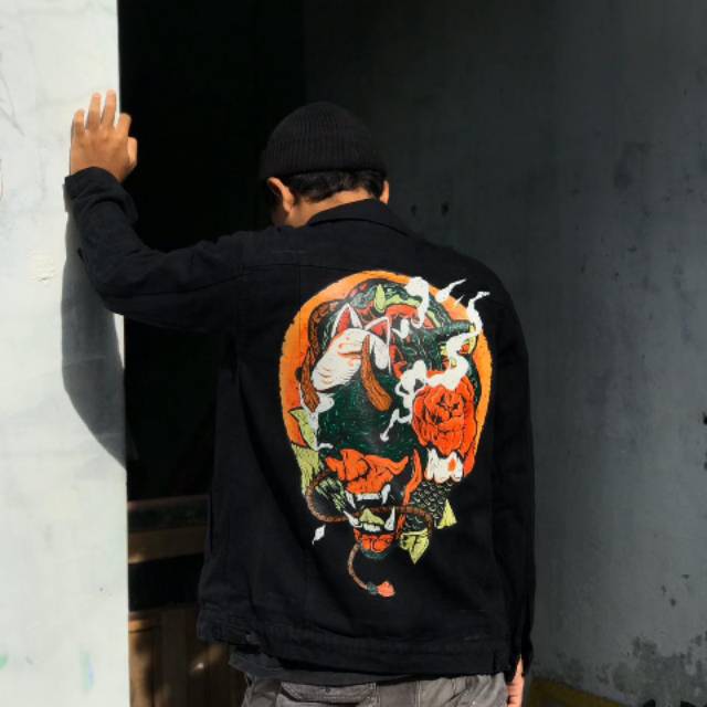 

Yakuza custom jacket paint