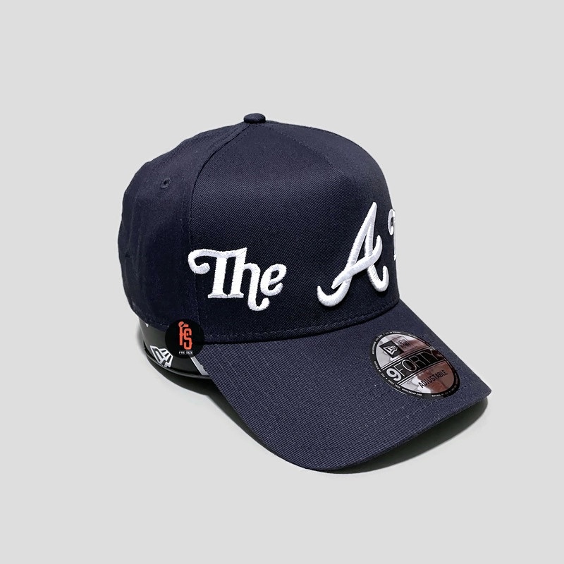 TOPI NEW ERA ORIGINAL A FRAME NICKNAME ATLANTA BRAVES NAVY WHITE