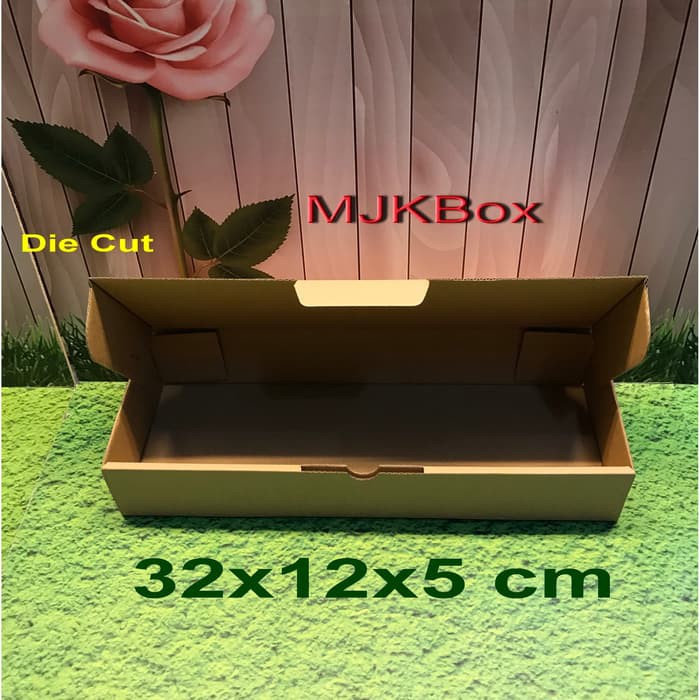 

SALE kotak kardus karton Uk. 32x12x5 cm ...........Die Cut / BROWNIES minimal beli 20 pcs