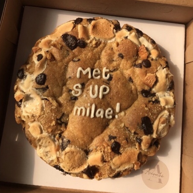 

Cookie Cake