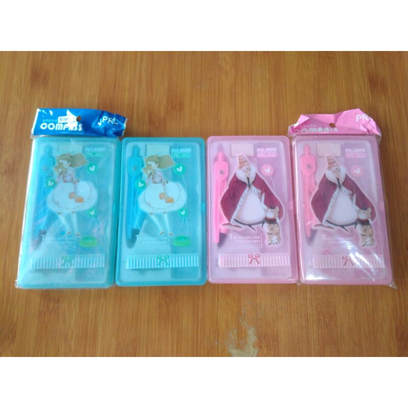 

Set Penggaris dan Jangka
