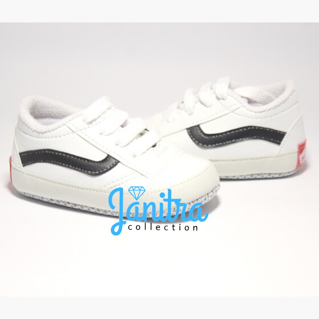 janitra baby shoes prewalker sepatu bayi gendong dan belajar jalan VNS white