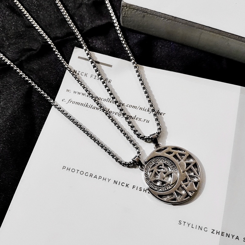 Titanium steel pasangan kalung sederhana artistik pria dan wanita mahasiswa fashion kreatif Sun Moon