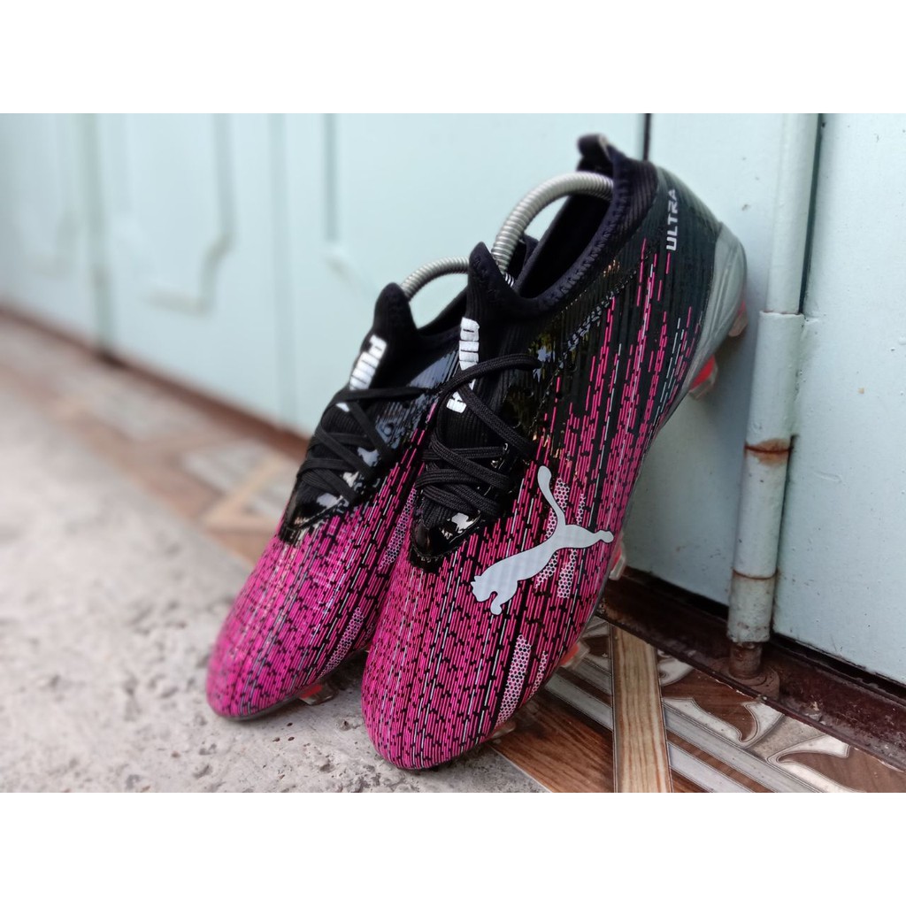 SEPATU BOLA SEMIBOOT PUMA ULTRA HITAM PINK MERAH MUDA SEPATU OLAH RAGA PRIA SEPATU GRADE ORI SEPATU 