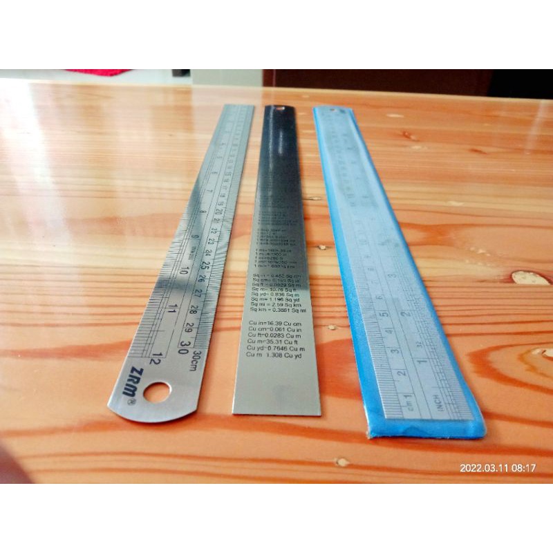 

Garisan besi 30 cm - 1 pcs