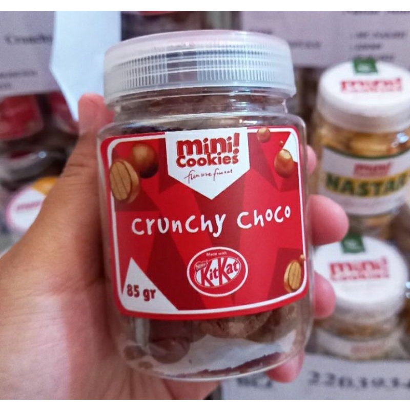 

Cruncy Choco Kit Kat Mini Cookies by Ina Cookies