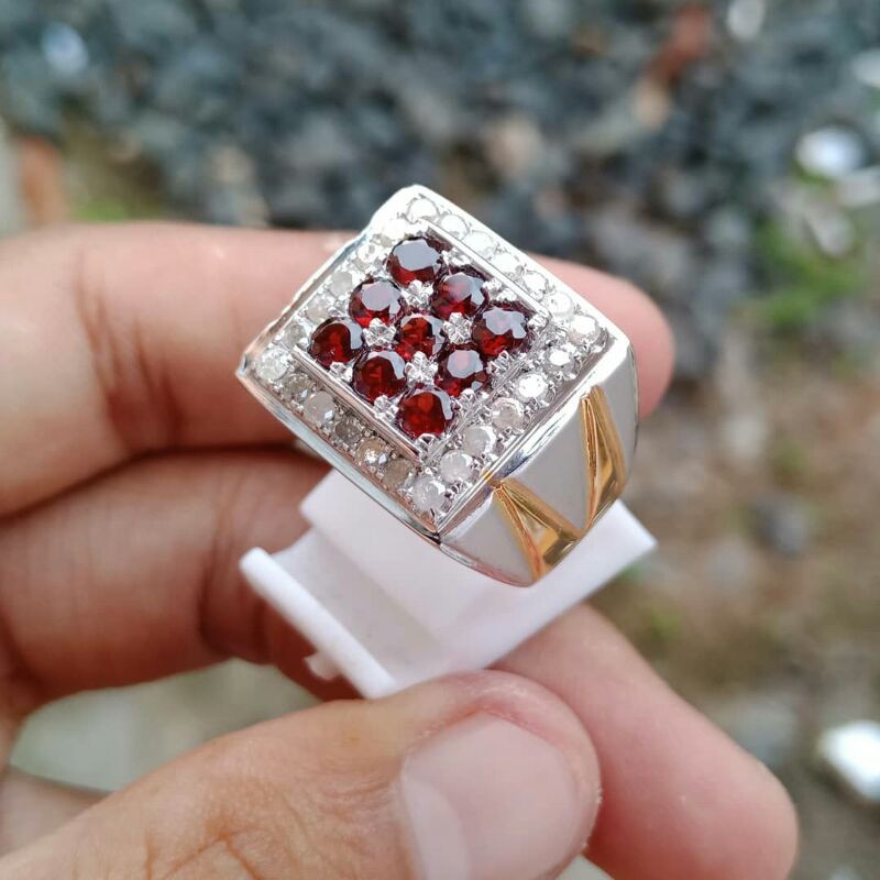 cincin berlian pria mata utama 9pcs red garnet keliling berlian eropa ring perak ringsize18/19