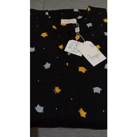 Sarah Cat Head Black M by Atelier Angelina