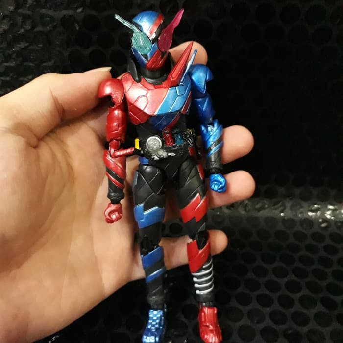 ITN - SHF Kamen Rider Build Legend Creation