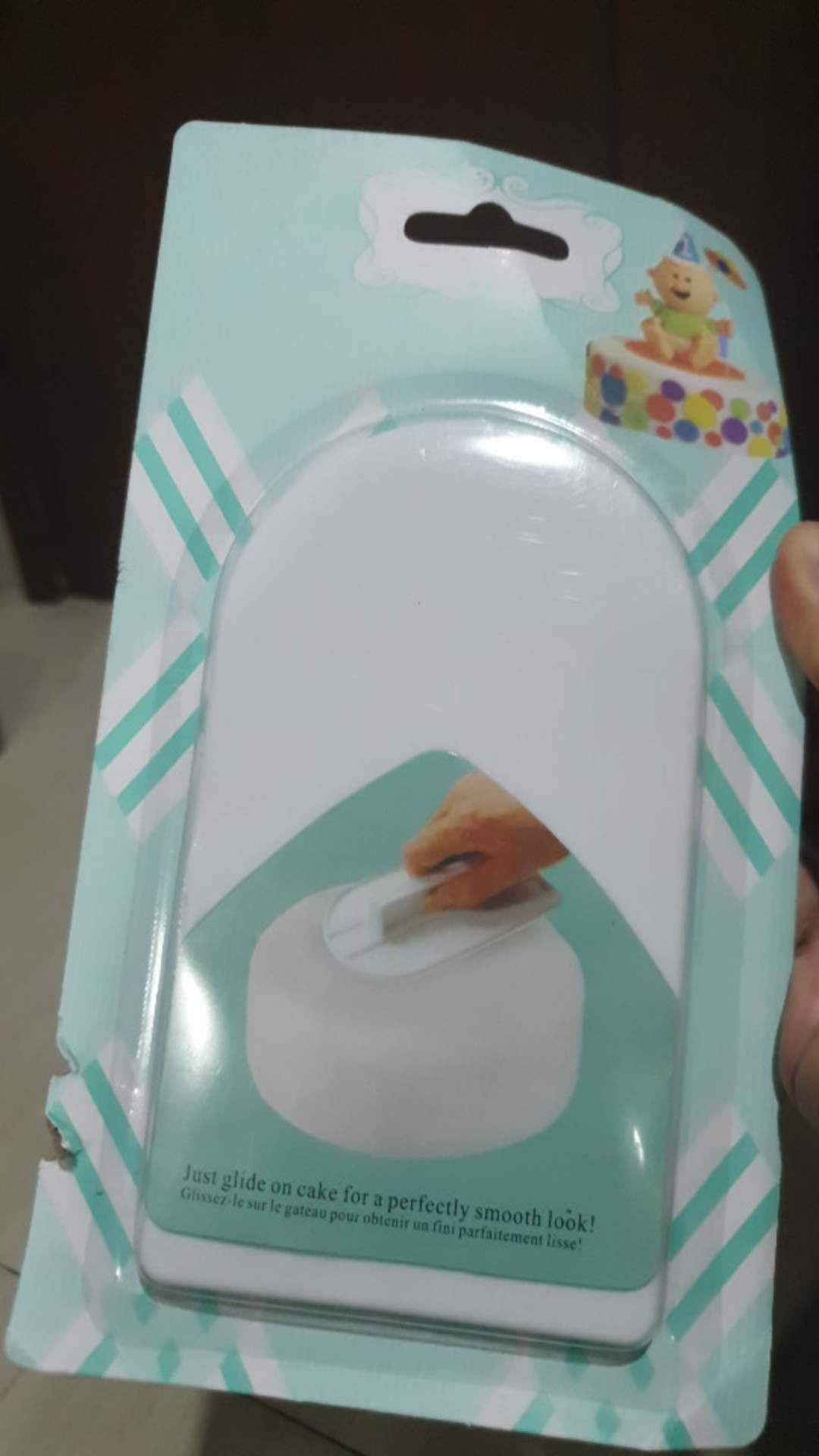 Smoother Kue Untuk Fondant Dan Buttercream