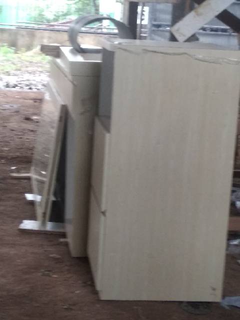 Lemari bawah tangga dan kitchen set