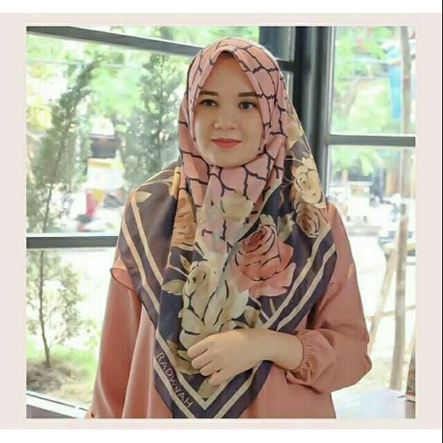 Preloved - Radwah scarf