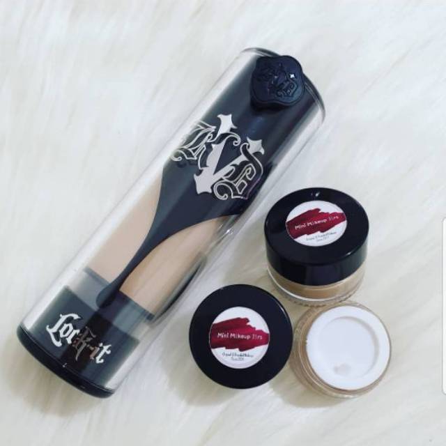 Kat Von D Lock It Foundation Share in jar