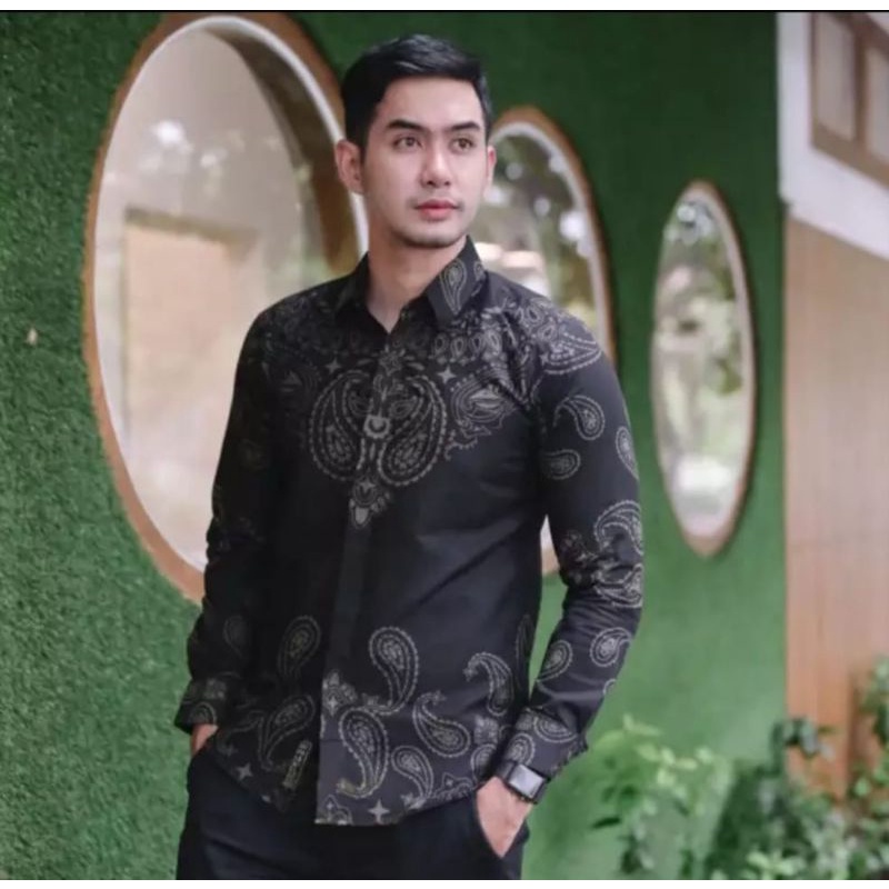 Kemeja Batik Slimfit Lengan Panjang Baju Batik Pria Masa Kini Warna Hitam Motif Original Kwalitas Premium Lapis Furing Batik Keren Mewah Kekinian Modern Trendy