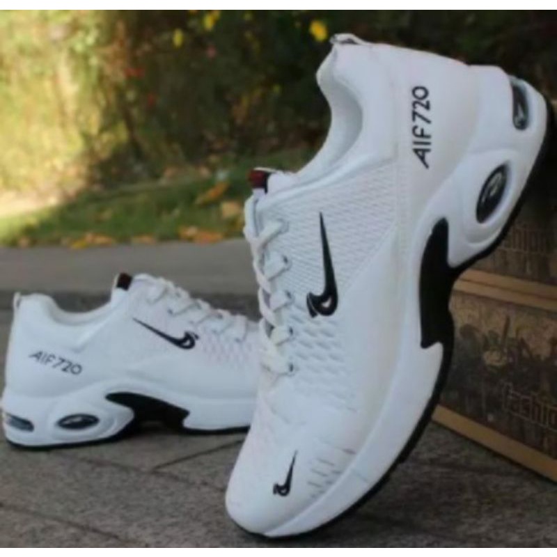 Sepatu Pria , Sneakers Pria ,sepatu sneakers produk baru sepatu kets NK720