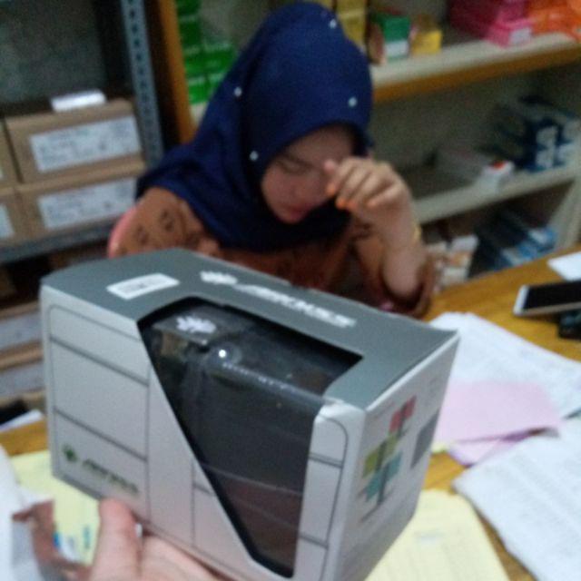 Arniss Lb-0412 Oishi Kotak Makan - Black<br /><br />fitur