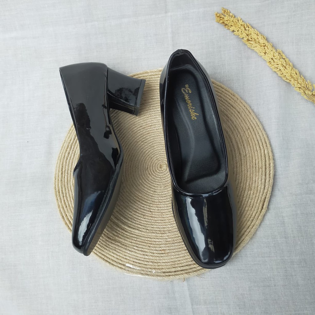 Sepatu Pantofel Kantor Wanita Big Size 35 43 05K LX/052 LX