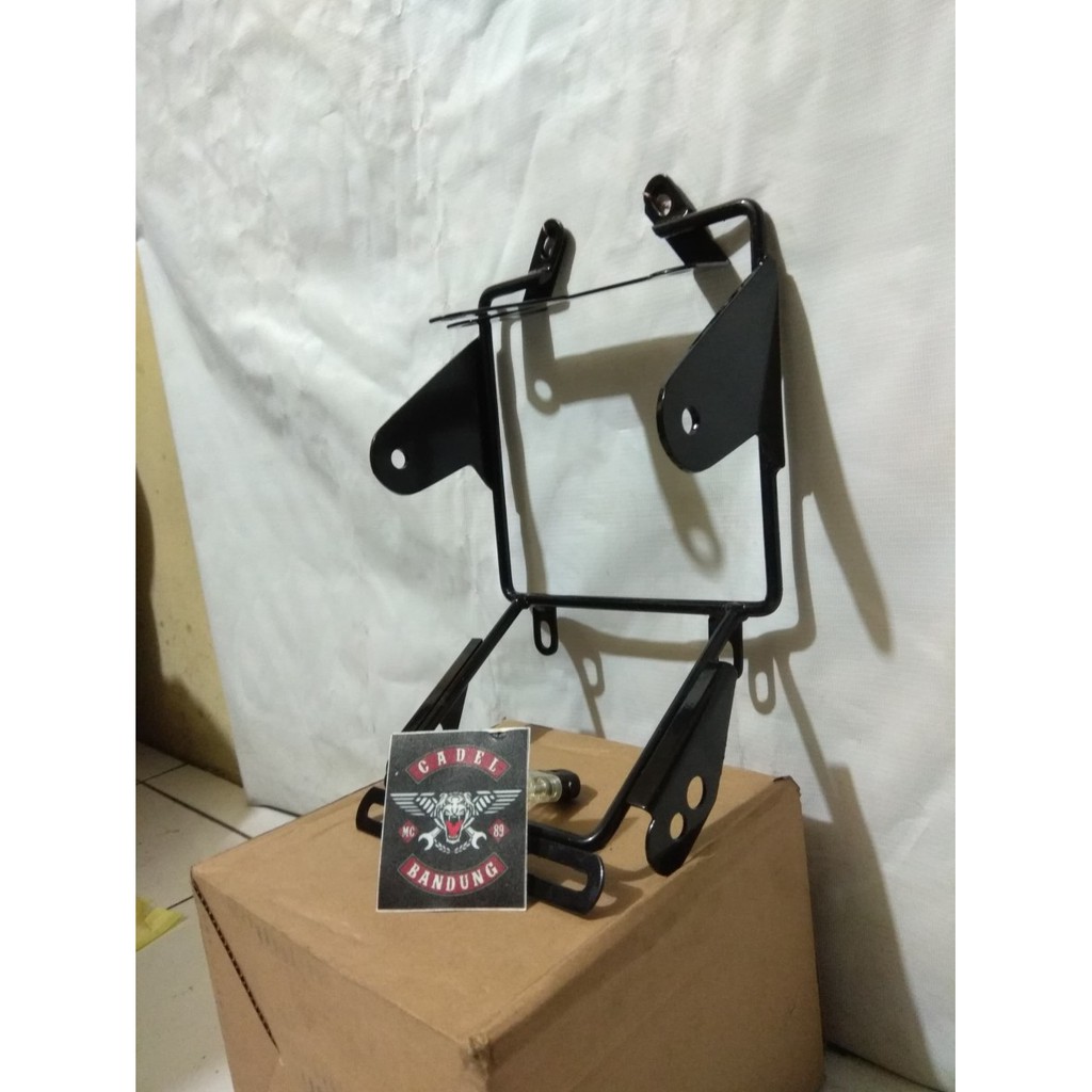 { Bayar Ditempat } Braket Lampu Pesek New Megapro Plush Dudukan Speedometer New Megapro