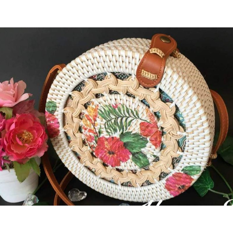 Tas Anyaman Rotan khas Lombok