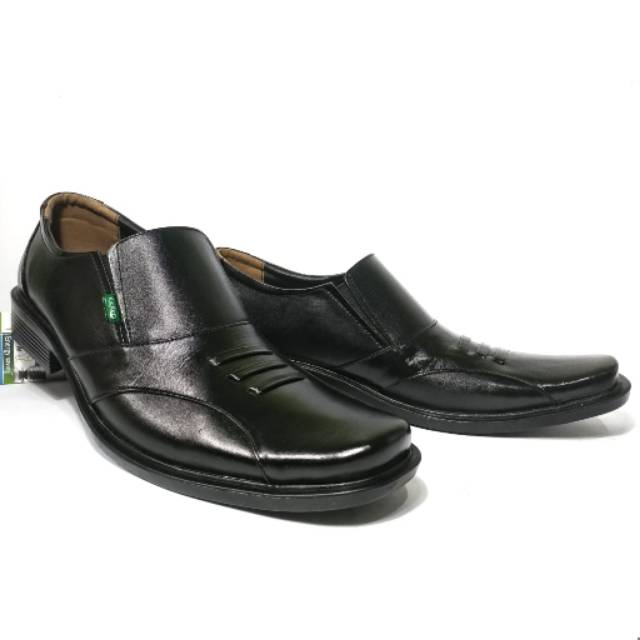 Sepatu Pantofel Pria Bahan Kulit Asli Merek Kickers Original Elegan