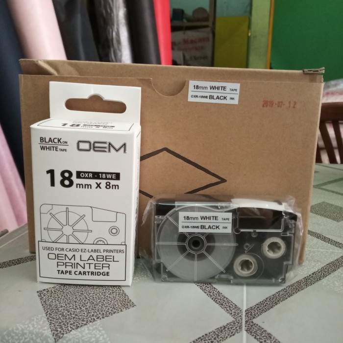 

(TERLARIS) OEM TAPE EZ LABEL CASIO 18MM BLACK INK WHITE 10 PCS