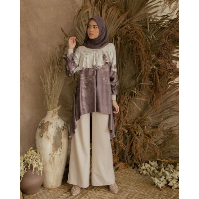 PL Lasiana tunik dari Wearing Klamby.