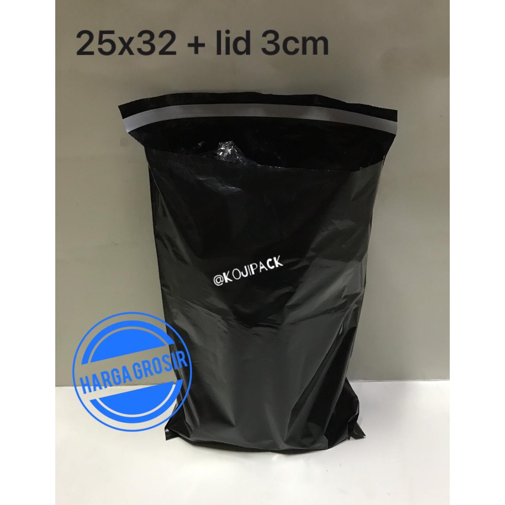

Plastik Polymailer 25x32 + 3cm Full Black Hitam Kemasan untuk Packing