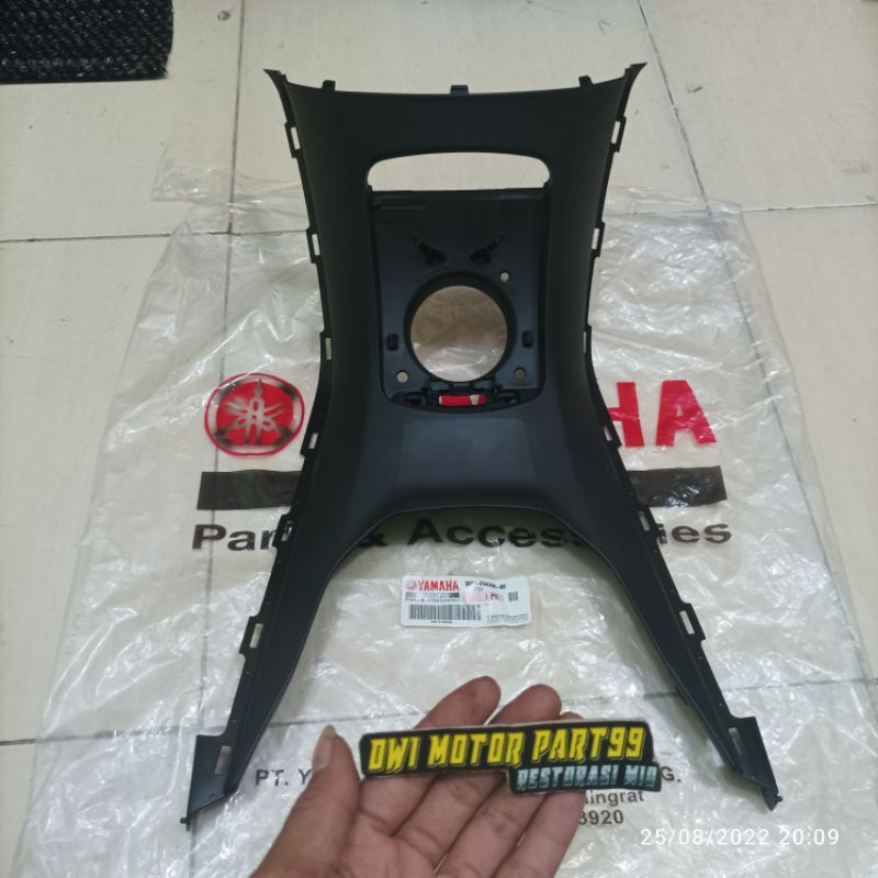 UNDERSID COVER TANGKI NEW NMAX 2020 ORIGINAL YAMAHA B6H-F842M-00