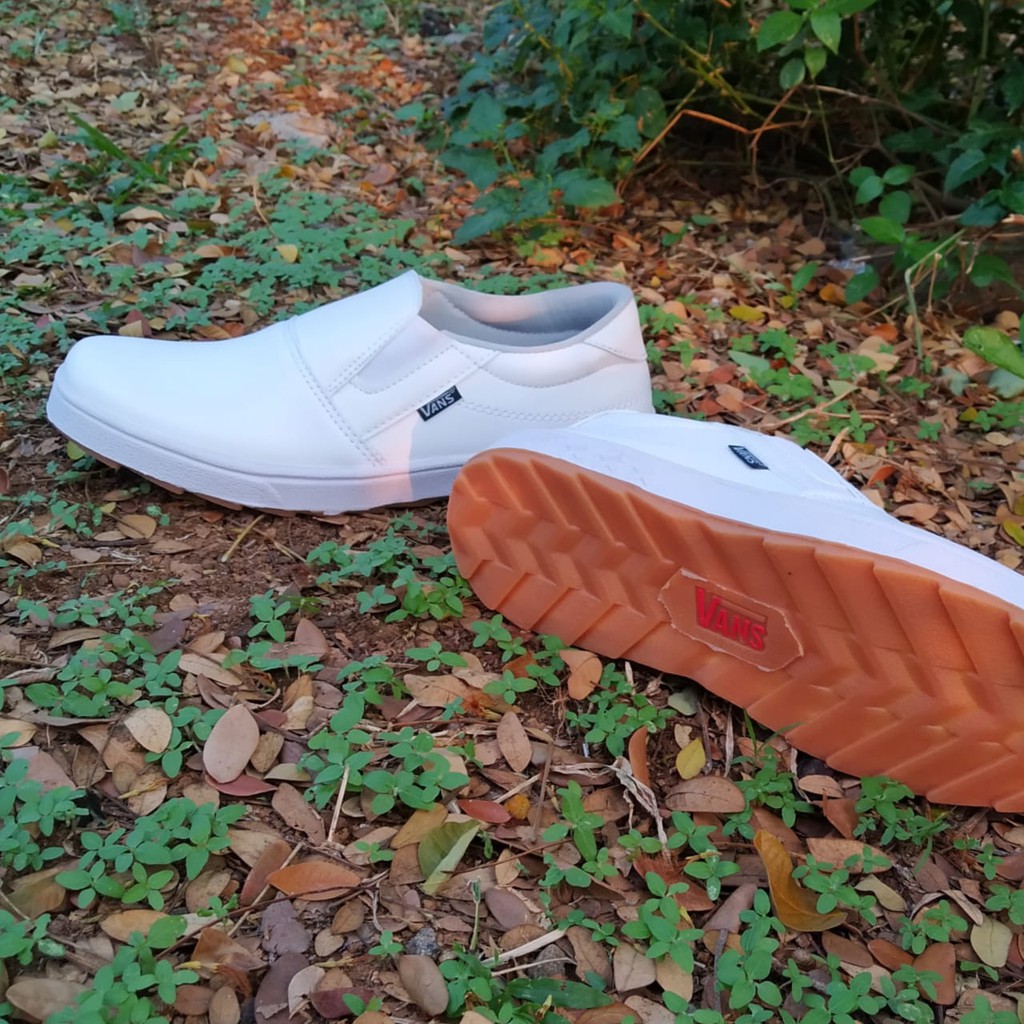 Sepatu Slip On Laki Laki Dewasa ALDEO SH01 Sneakers Casual Pria Tanpa Tali Terbaru Buat Gaya dan Santai