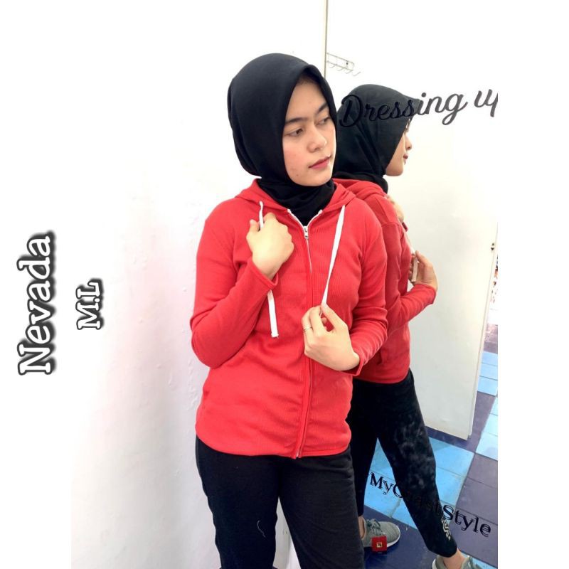 jaket merah