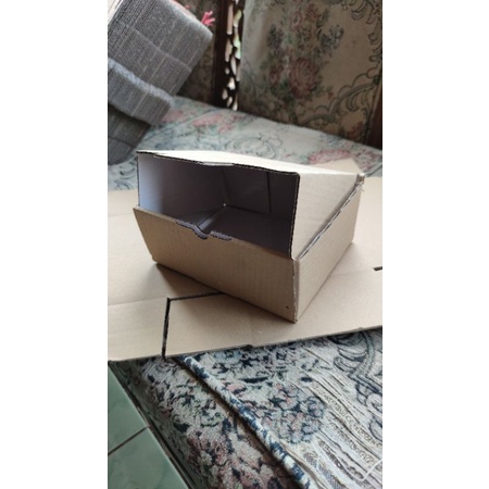 

termurah Kardus diecut uk15x15x8 minibox polos