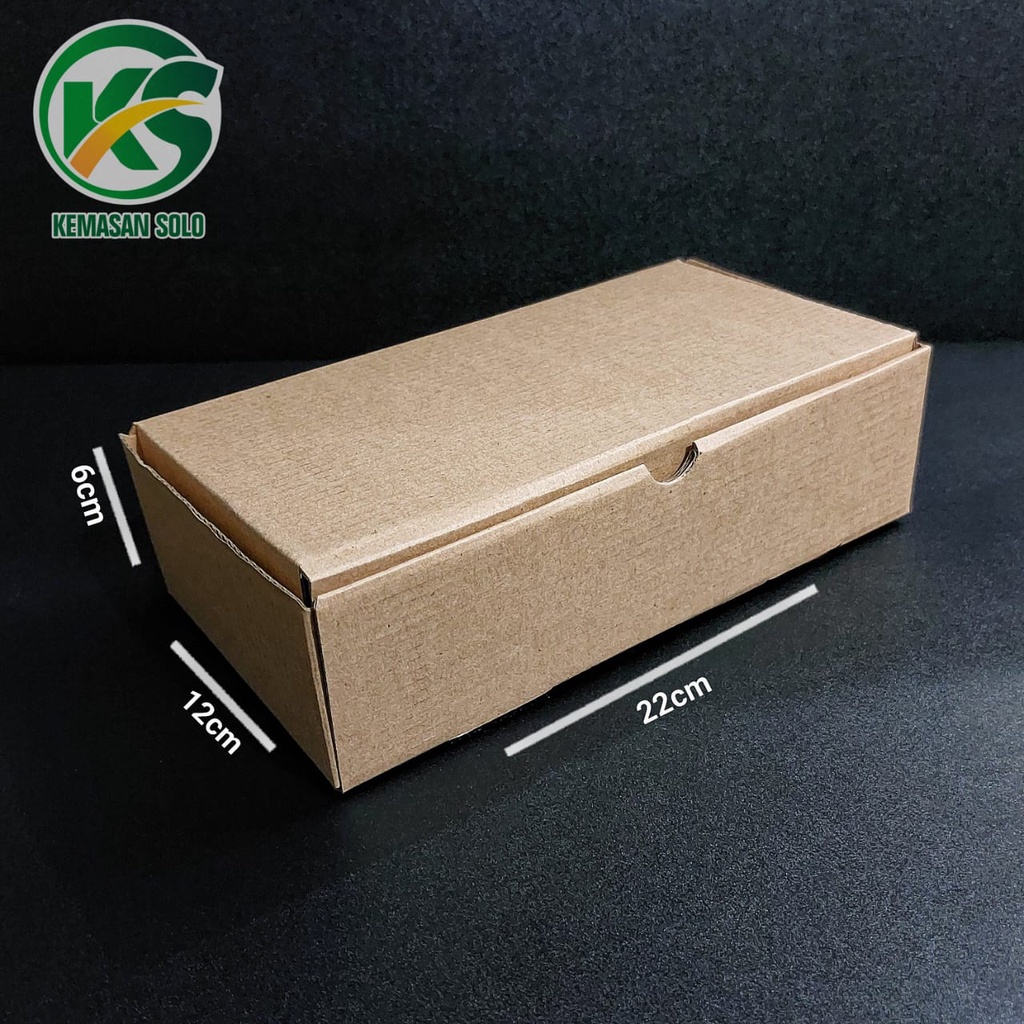 

DUS BOX KOTAK GIFT KADO HAMPERS KARDUS KARTON PACKAGING 22X12X6