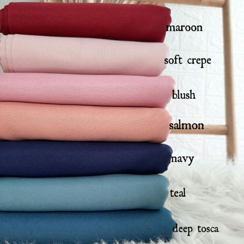 hijab segiempat polos umama