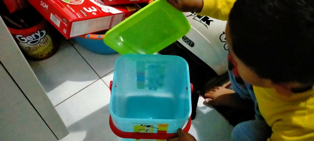 Onyx Kotak Penyimpanan / Vito Box Small Shaun The Sheep 5.2 L