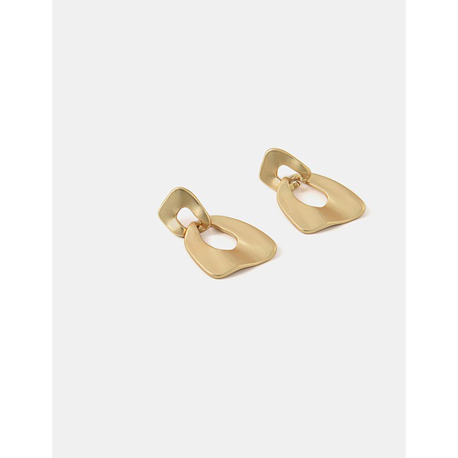 LRC Anting Tusuk Fashion Matte Golden Geometric Irregular Stud Earrings In Matte Alloy D84666