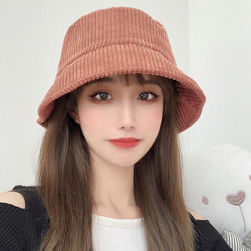 Topi Bucket Bahan Corduroy Motif Monokrom Tahan Angin Untuk Wanita